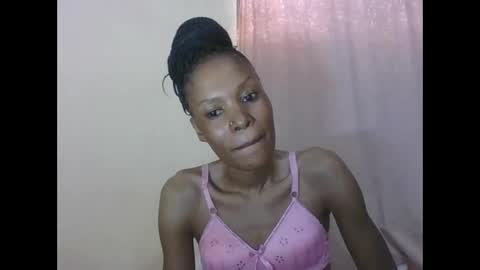 ESTHER online show from 10, 5, 2026