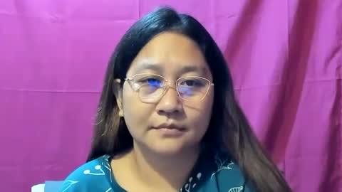 Snapshot of sweetpilipina88 chatting on 16, 12, 2024 MIA online show from 16, 12, 2024