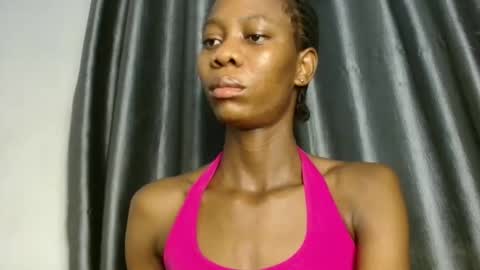 Snapshot of sweetpussy135 chatting on 13, 3, 2026 slim ivy online show from 13, 3, 2026