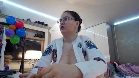 SweetRaisa online show from 28, 12, 2024