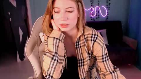 Snapshot of sweetrichal chatting on 25, 9, 2025 sweetrichal online show from 25, 9, 2025