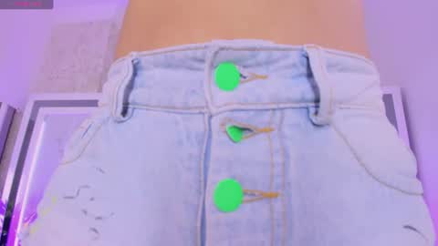 Snapshot of sweetsalome_01 chatting on 17, 6, 2026 sweetsalome_01 online show from 17, 6, 2026