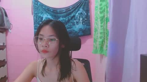 Mia online show from 19, 7, 2026