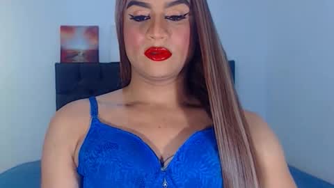 Snapshot of sweetsofiats chatting on 18, 9, 2025 SOFIA online show from 18, 9, 2025