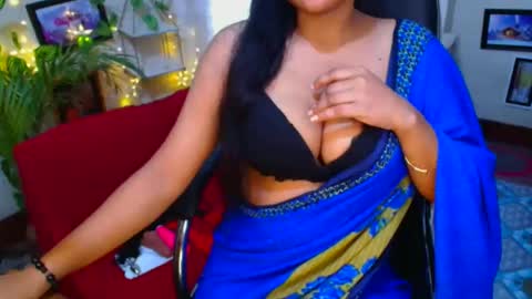 Snapshot of sweetsour18 chatting on 17, 9, 2025 SweetSour online show from 17, 9, 2025