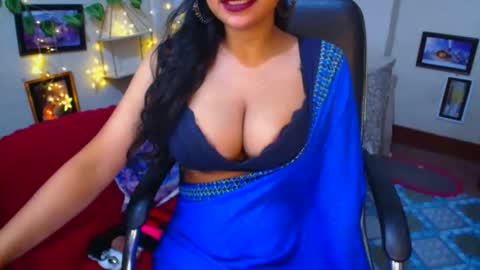 Snapshot of sweetsour18 chatting on 1, 11, 2025 SweetSour online show from 1, 11, 2025