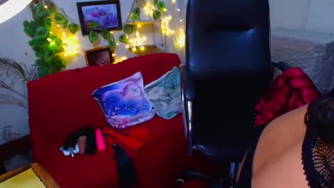 SweetSour online show from 12, 11, 2025