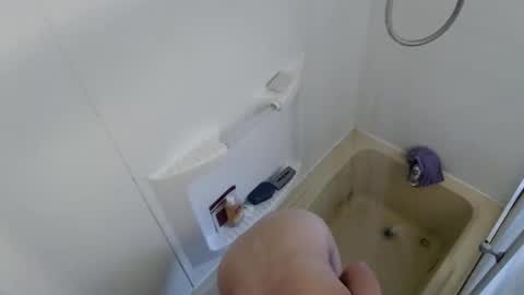 SwEeTs online show from 8, 9, 2025