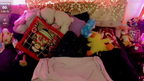 Snapshot of sweett_martina chatting on 22, 4, 2026 martina online show from 22, 4, 2026