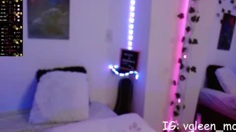 Snapshot of sweett_minionn chatting on 14, 1, 2026 IG valeen mo Vale My schedule Monday to Friday900 am - 300 pm online show from 14, 1, 2026