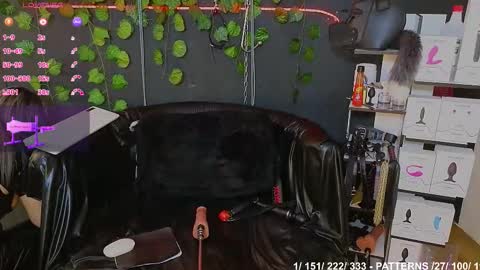 Molly -  INDEPENDENT MODEL online show from 21, 9, 2025