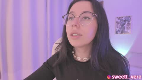 Snapshot of sweett_vera chatting on 7, 3, 2025 Veronicca online show from 7, 3, 2025
