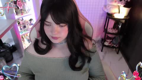 Snapshot of sweettoqui chatting on 19, 12, 2024 Pau online show from 19, 12, 2024