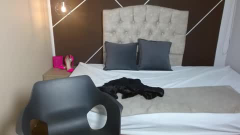 Scarlet online show from 18, 9, 2025