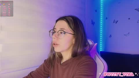 Veronica Independent Model online show from 7, 11, 2025