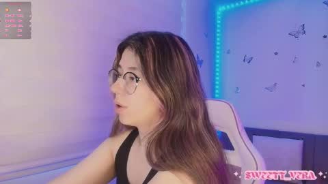 Snapshot of sweettvera_ chatting on 25, 11, 2025 Veronica Independent Model online show from 25, 11, 2025