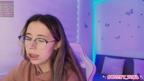 Snapshot of sweettvera_ chatting on 5, 12, 2025 Veronica Independent Model online show from 5, 12, 2025