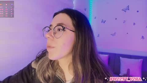 Snapshot of sweettvera_ chatting on 7, 1, 2026 Veronica Independent Model online show from 7, 1, 2026