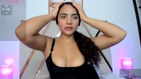 Snapshot of sweetty_girl_ chatting on 4, 10, 2025 Sweetty online show from 4, 10, 2025