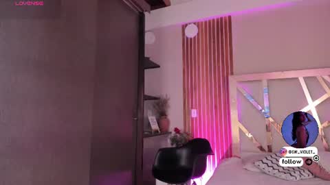 sweetviolet___ online show from 17, 6, 2026