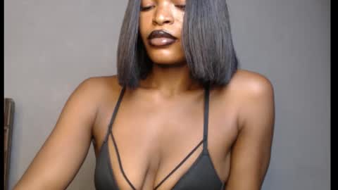 sweetxxboobsx online show from 26, 3, 2026