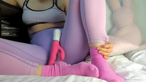 Snapshot of sweety_cum chatting on 18, 2, 2025 Mia online show from 18, 2, 2025