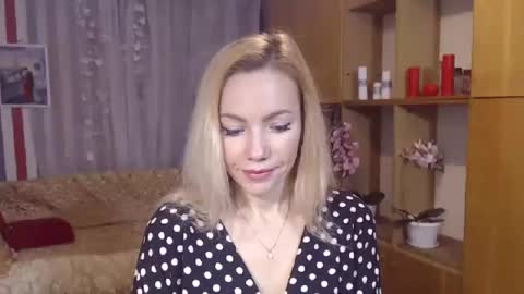 Snapshot of sweety_friend chatting on 6, 12, 2024 Sweety friend online show from 6, 12, 2024