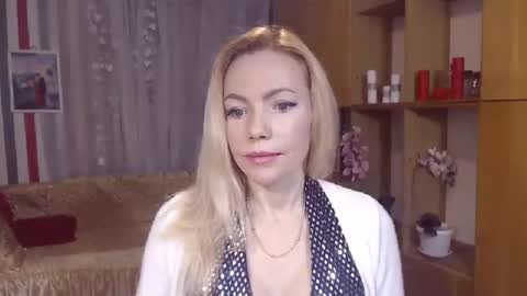 Snapshot of sweety_friend chatting on 2, 2, 2025 Sweety friend online show from 2, 2, 2025