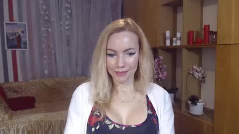 Snapshot of sweety_friend chatting on 5, 2, 2025 Sweety friend online show from 5, 2, 2025