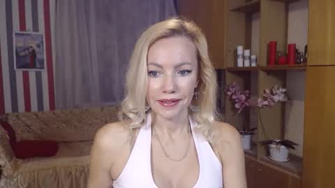 Snapshot of sweety_friend chatting on 22, 10, 2025 Sweety friend online show from 22, 10, 2025