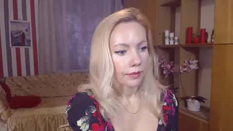 Snapshot of sweety_friend chatting on 18, 11, 2025 Sweety friend online show from 18, 11, 2025