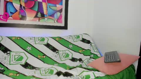 Snapshot of sweety_milk_ chatting on 23, 6, 2026 Sweety online show from 23, 6, 2026