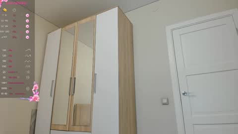 Vikky online show from 17, 2, 2025