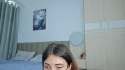 Vikky online show from 18, 5, 2026