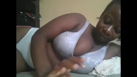 sweetyass25 online show from 3, 12, 2025