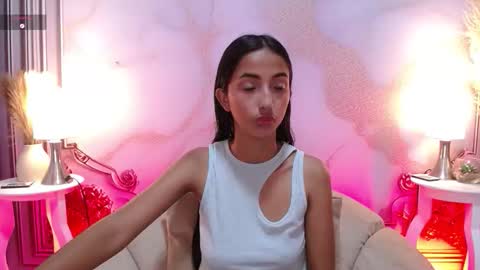 Snapshot of sweetylally chatting on 20, 9, 2025 LAURA online show from 20, 9, 2025