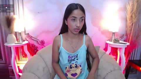 Snapshot of sweetylally chatting on 8, 10, 2025 LAURA online show from 8, 10, 2025