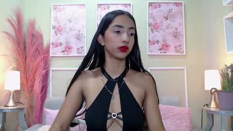 Snapshot of sweetylally chatting on 2, 11, 2025 LAURA online show from 2, 11, 2025