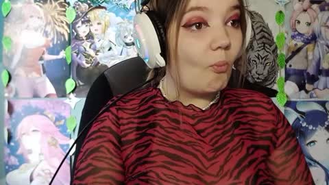 Snapshot of sweetyyfox chatting on 23, 9, 2025 Fox online show from 23, 9, 2025