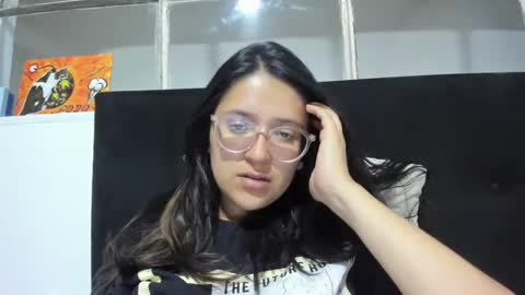 sweetyypeach online show from 13, 1, 2025