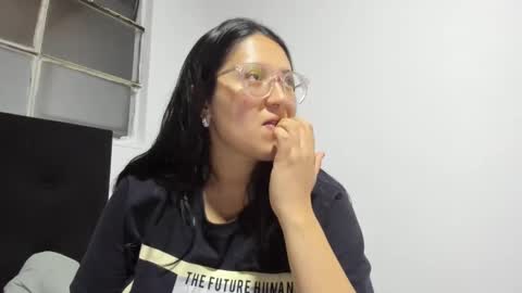 sweetyypeach online show from 14, 1, 2025