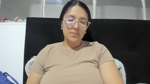 sweetyypeach online show from 20, 1, 2025