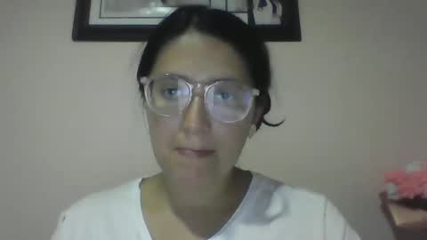 sweetyypeach online show from 25, 2, 2025