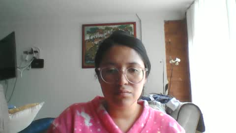 sweetyypeach online show from 2, 3, 2025