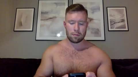 Snapshot of swekingxx chatting on 10, 10, 2025 swekingxx online show from 10, 10, 2025