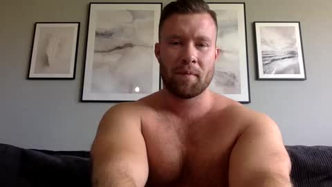 Snapshot of swekingxx chatting on 14, 10, 2025 swekingxx online show from 14, 10, 2025
