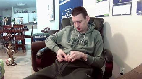 Snapshot of swelteringk chatting on 2, 2, 2025 Kile online show from 2, 2, 2025