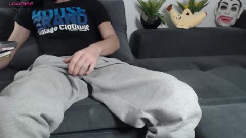 SwetLittleBoy4u online show from 13, 2, 2026