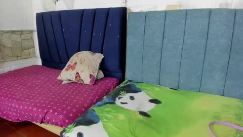 Snapshot of swett_lady_ chatting on 27, 9, 2025 swett_lady_ online show from 27, 9, 2025