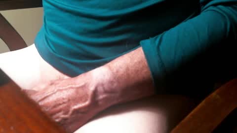 Snapshot of swizzle__stick chatting on 8, 4, 2026 will jeffers online show from 8, 4, 2026